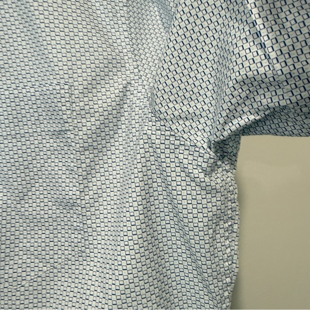 Banana Republic Light Blue Geometric Button Down Shirt Size M - Picture 6 of 17